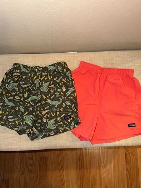 Patagonia Green Crocodile Print & Coral Swim Shorts Set